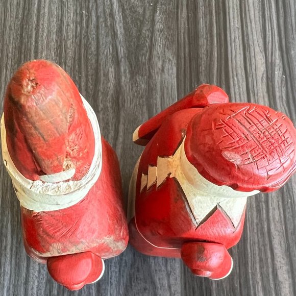 Wolf Creek Folk Art Santa & Mrs Claus Figure Hand Carved & Painted Wood - Picture 4 of 15